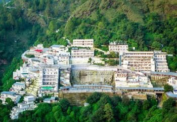 Kashmir tour package from Delhi